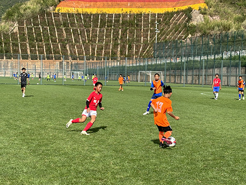 玉昆主场足球邀请赛举办.jpg 玉昆主场足球邀请赛举办.jpg