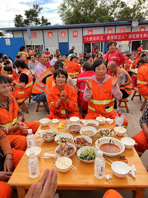 一家餐饮企业的公益实践.jpg 一家餐饮企业的公益实践.jpg