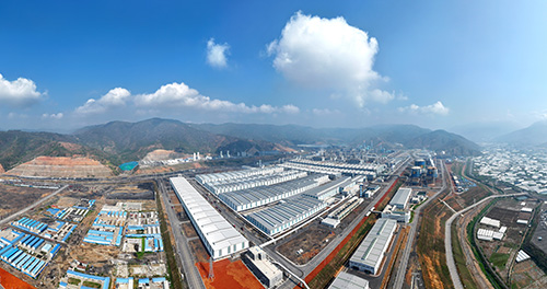 玉溪大抓产业增强发展新动能新活力1.jpg 玉溪大抓产业增强发展新动能新活力1.jpg