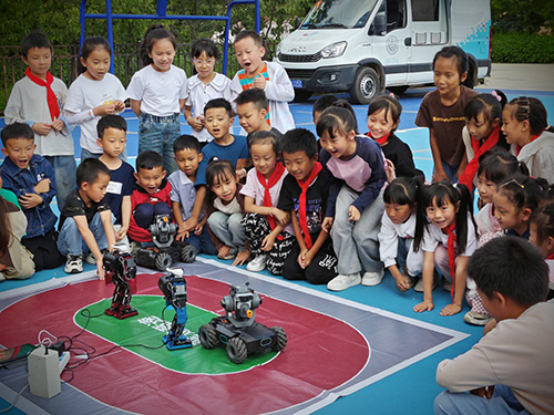 通海:科普进校园 逐梦向未来.jpg 通海:科普进校园 逐梦向未来.jpg