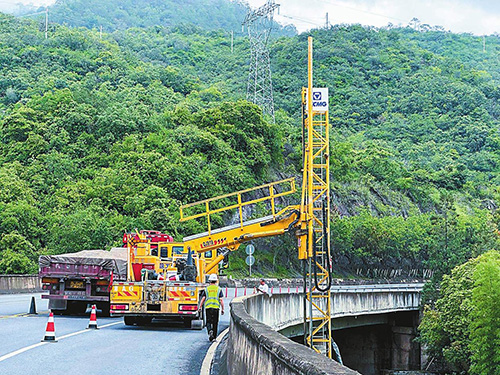 峨山多措并举抓实雨季道路保畅.jpg 峨山多措并举抓实雨季道路保畅.jpg
