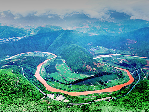 红河第一湾进入最佳观赏期.jpg 红河第一湾进入最佳观赏期.jpg