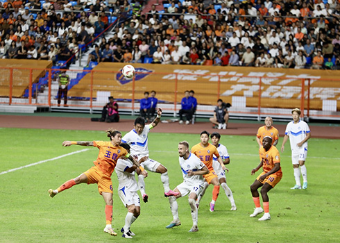 云南玉昆2比0战胜佛山南狮.jpg 云南玉昆2比0战胜佛山南狮.jpg