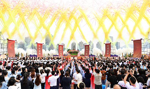 齐聚聂耳故乡 共同唱响“前进前进前进进”3.jpg 齐聚聂耳故乡 共同唱响“前进前进前进进”3.jpg