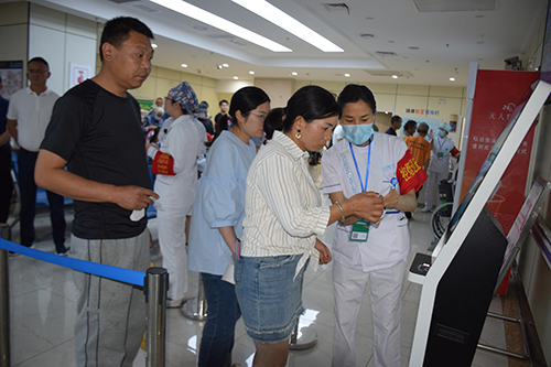 就医环境更友好 诊疗服务更便捷.jpg 就医环境更友好 诊疗服务更便捷.jpg