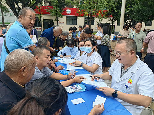 义诊服务早筛早诊.jpg 义诊服务早筛早诊.jpg