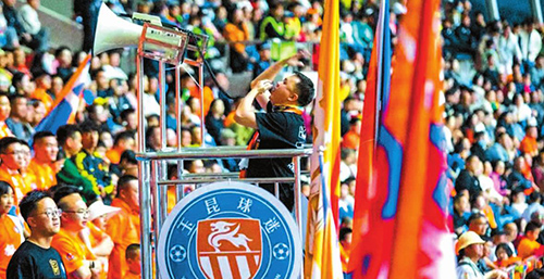 点燃足球梦想 守护家乡荣耀2.jpg 点燃足球梦想 守护家乡荣耀2.jpg