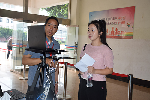 今年全市1349名考生报名参加 “法考”.jpg 今年全市1349名考生报名参加 “法考”.jpg