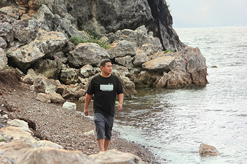 临危不惧他两次入水挽救4人.jpg 临危不惧他两次入水挽救4人.jpg