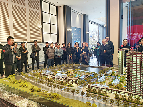 落实房地产长效机制 发挥调控政策叠加效应.jpg