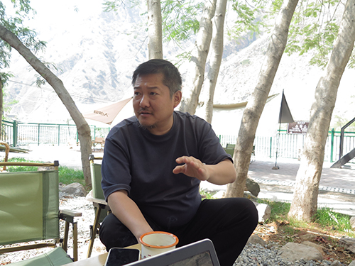 江风轻拂,咖啡与艺术一样回味悠长1.jpg 江风轻拂,咖啡与艺术一样回味悠长1.jpg