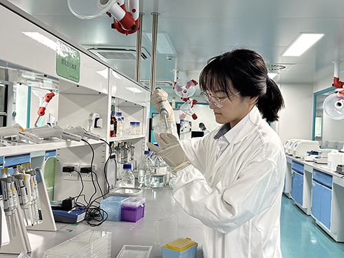 玉溪市不断提升人才适应发展服务发展质效2.jpg 玉溪市不断提升人才适应发展服务发展质效2.jpg