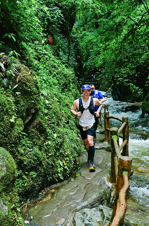 花腰傣韵·哀牢山越野挑战赛举办.jpg 花腰傣韵·哀牢山越野挑战赛举办.jpg