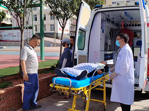 生命救援演练开展.jpg 生命救援演练开展.jpg