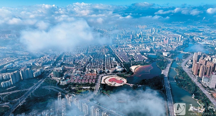 496761_720x40960.jpg 496761_720x40960.jpg