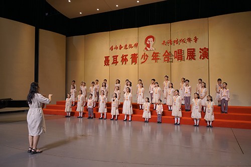 首届“聂耳杯”青少年合唱展演举行.jpg 首届“聂耳杯”青少年合唱展演举行.jpg
