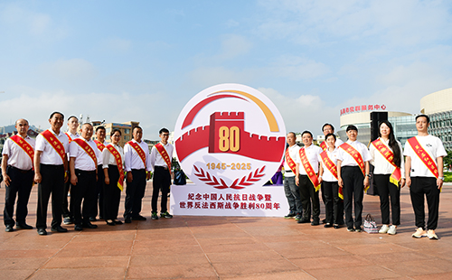 声声号角指引我们前进!前进!前进!进!2.jpg 声声号角指引我们前进!前进!前进!进!2.jpg