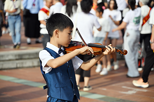 声声号角指引我们前进!前进!前进!进!10.jpg 声声号角指引我们前进!前进!前进!进!10.jpg