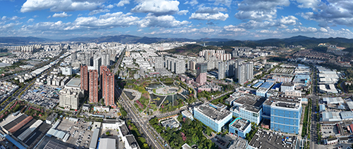 玉溪民营经济扬帆奋楫破浪前行3.jpg 玉溪民营经济扬帆奋楫破浪前行3.jpg
