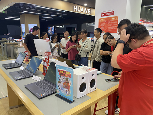 青春消费为市场注入新活力.jpg 青春消费为市场注入新活力.jpg