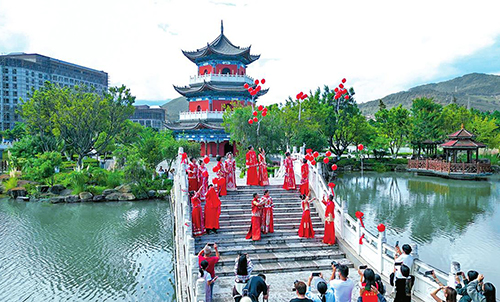 集体婚礼演绎文明新风.jpg 集体婚礼演绎文明新风.jpg