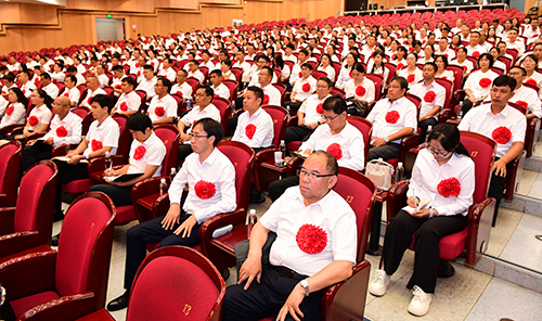 我市召开庆祝第41个教师节大会.jpg 我市召开庆祝第41个教师节大会.jpg