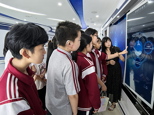 共同筑牢特殊群体网络安全防线.jpg 共同筑牢特殊群体网络安全防线.jpg