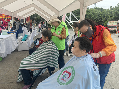 玉溪市老年志愿服务活动启动.jpg 玉溪市老年志愿服务活动启动.jpg